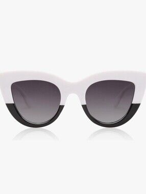 SOJOS Retro Small Vintage Cat Eye Sunglasses for Women Cute Fashion UV400 SJ2939